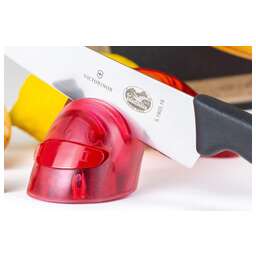 VICTORINOX Точилка Ceramic для кухонных ножей красный полупрозрачный (7.8721)